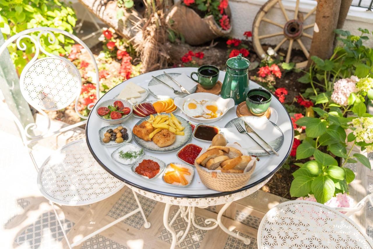 Aya Butik Otel Adalar Esterno foto