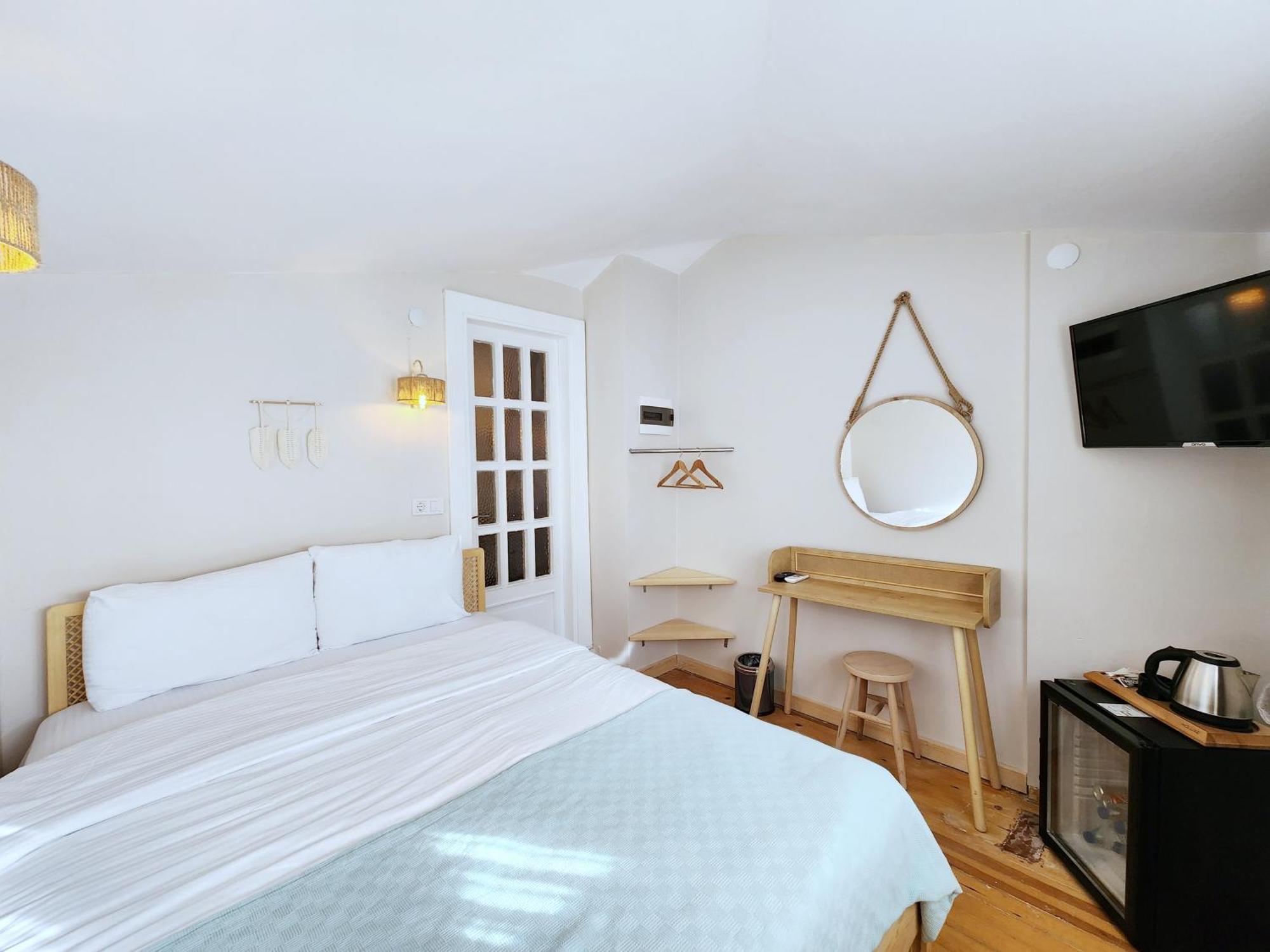 Aya Butik Otel Adalar Esterno foto