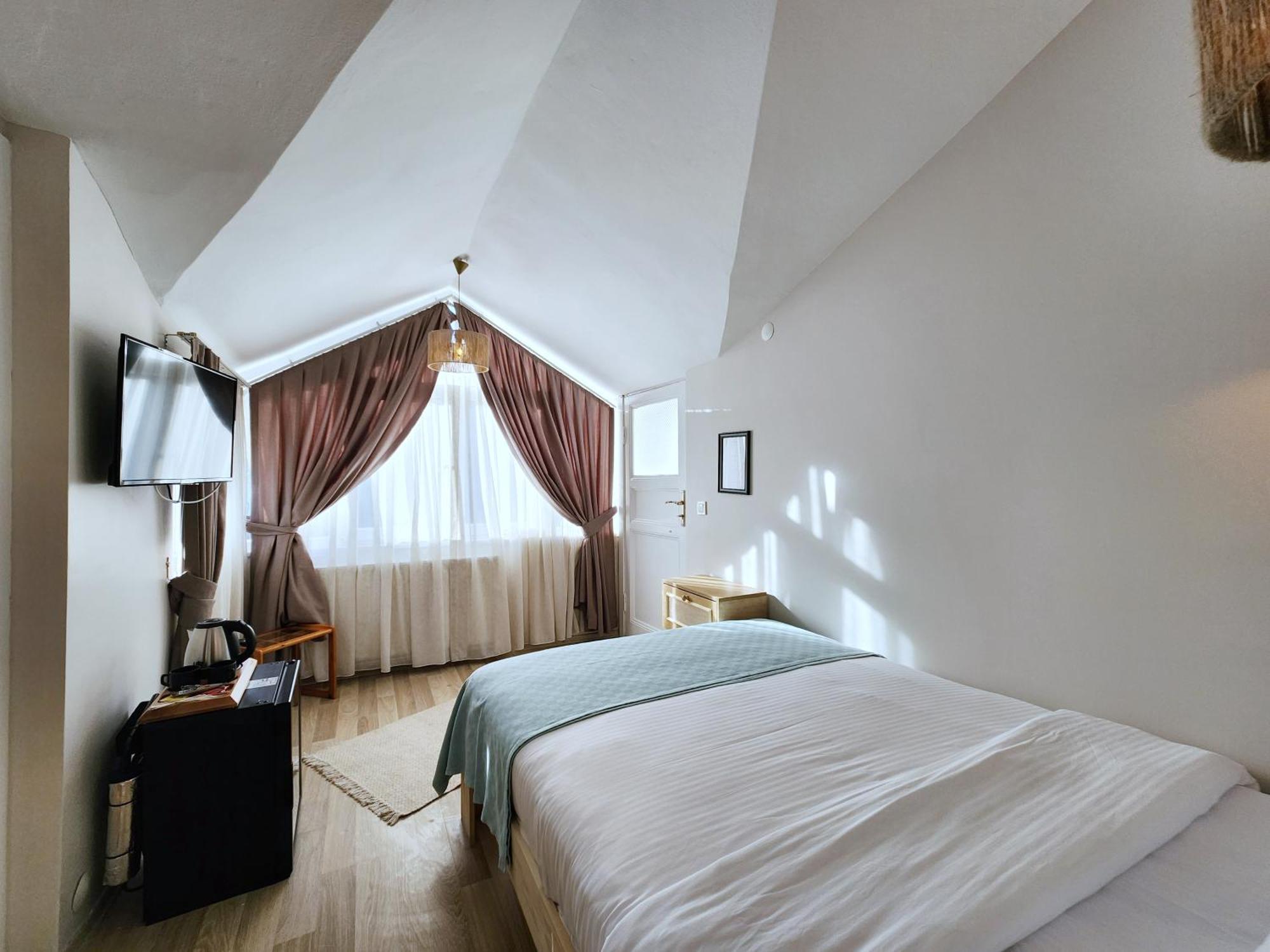 Aya Butik Otel Adalar Esterno foto